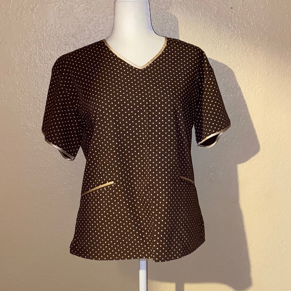 Brown Scrub Top With Gold Trim And Polka Dots